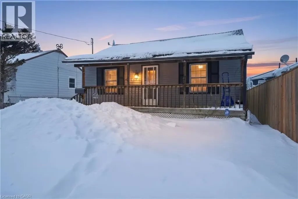 4 Hilda Street St. Catharines ON L2S 1Z8