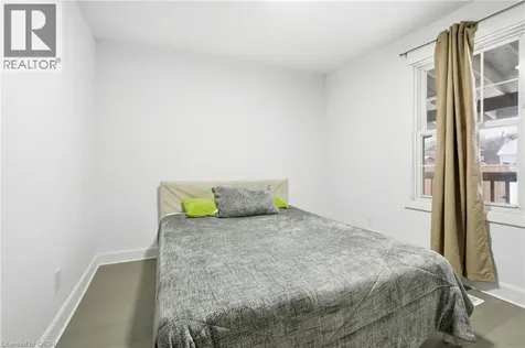 4 Hilda Street St. Catharines ON L2S 1Z8