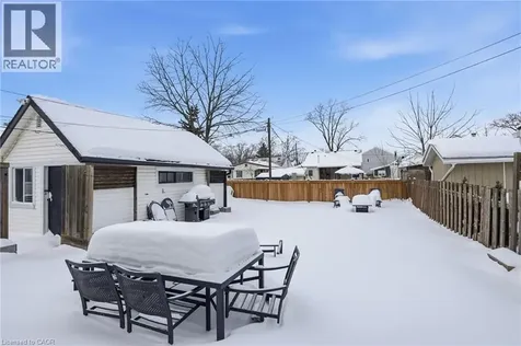 4 Hilda Street St. Catharines ON L2S 1Z8