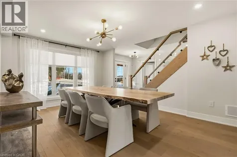 204 Falling Brook Drive Ancaster ON L9G 1E6