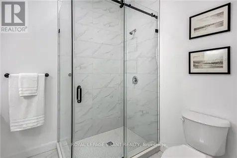 105 Winniett Street Brantford ON N3T 1N1