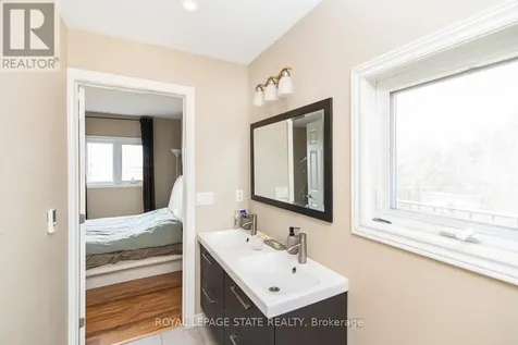 443 Eleventh Road East Hamilton ON L8J 3N4