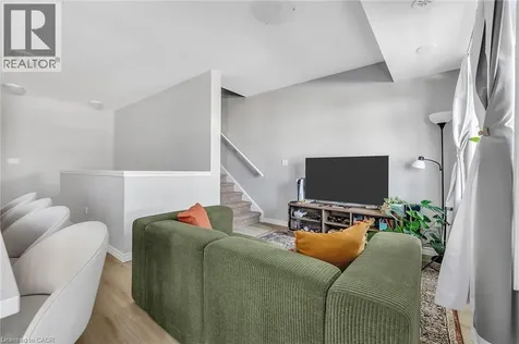 106 Lomond Lane Kitchener ON N2R 0T6