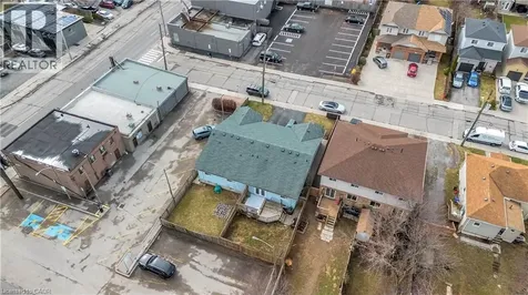 8 Brantdale Avenue Hamilton ON L9C 1B7