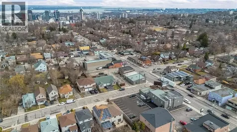 8 Brantdale Avenue Hamilton ON L9C 1B7
