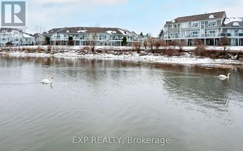 22 Cranberry Surf Collingwood ON L9Y 5C4