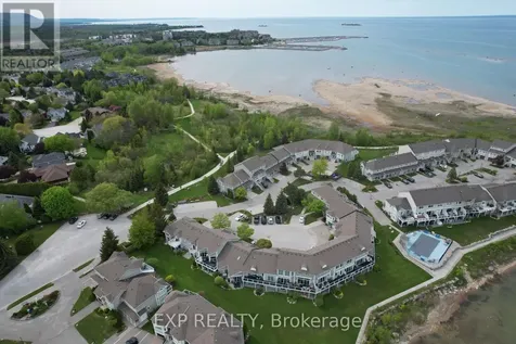 22 Cranberry Surf Collingwood ON L9Y 5C4