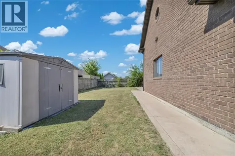 498 Sacred Heart Drive Lasalle ON N9J 0A6