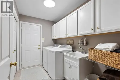 606 George Kennedy Way Lakeshore ON N8L 0Z9