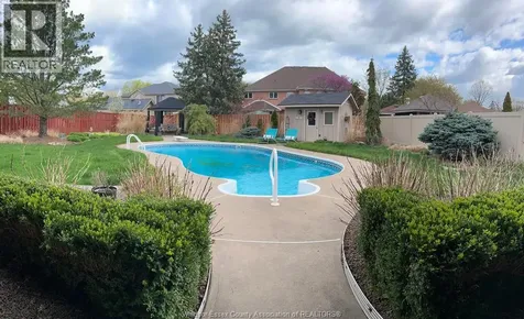 606 George Kennedy Way Lakeshore ON N8L 0Z9