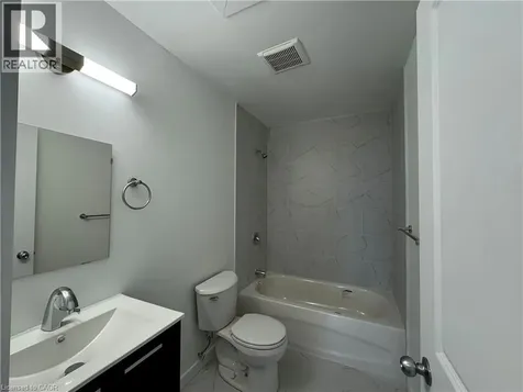 127 Highriver Trail Welland ON L3C 0H6