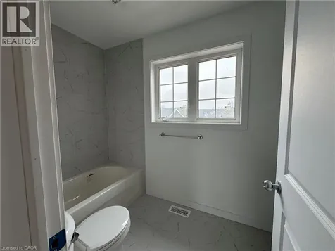 127 Highriver Trail Welland ON L3C 0H6