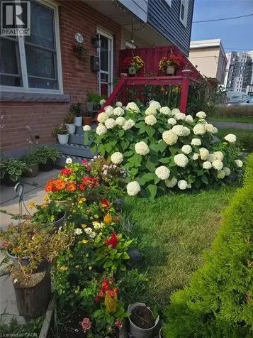 10 Armstrong Avenue Hamilton ON L8H 1M5