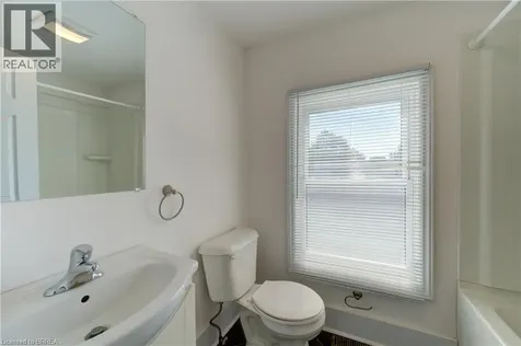 60 Colborne Street West Brantford ON N3T 1K5
