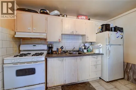 60 Colborne Street West Brantford ON N3T 1K5