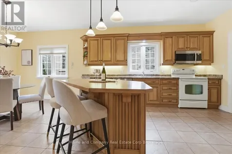 28 North Pointe Drive Stratford ON N5A 8C3