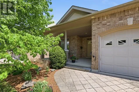 28 North Pointe Drive Stratford ON N5A 8C3