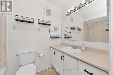 10 Armstrong Drive Smiths Falls ON K7A 5H8