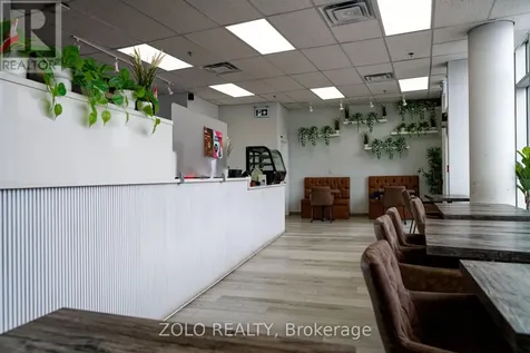 1050 Bank Street Ottawa ON K1S 3X2