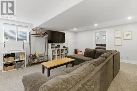 989 Northfield Drive East Woolwich ON N0B 1N0