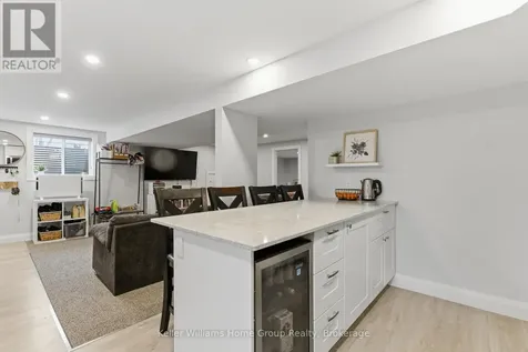989 Northfield Drive East Woolwich ON N0B 1N0