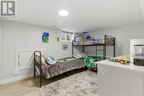 989 Northfield Drive East Woolwich ON N0B 1N0