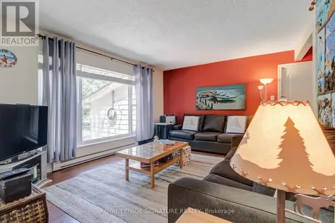 107 Nicole Boulevard Tiny ON L0L 2T0
