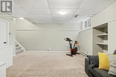 1403 Beaucourt Place Ottawa ON K4A 1W3