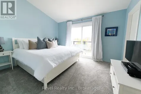 145 Fairway Crescent Collingwood ON L9Y 5B4