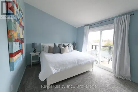 145 Fairway Crescent Collingwood ON L9Y 5B4