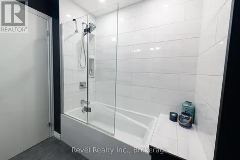 145 Fairway Crescent Collingwood ON L9Y 5B4