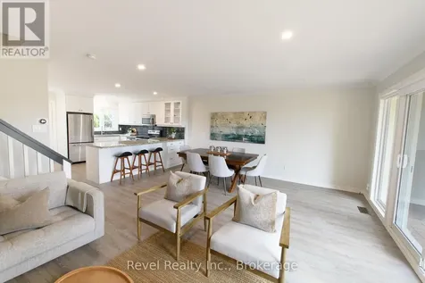 145 Fairway Crescent Collingwood ON L9Y 5B4