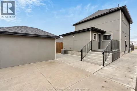 248 Park Avenue East Chatham ON N7M 3V9