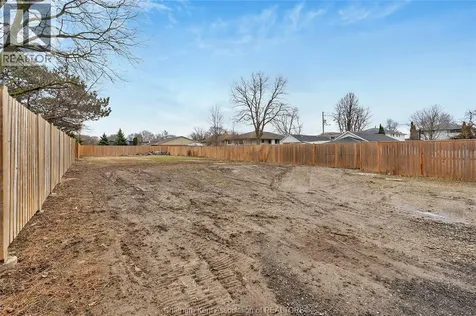248 Park Avenue East Chatham ON N7M 3V9