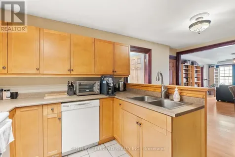 79 King Street West Cobourg ON K9A 2M4