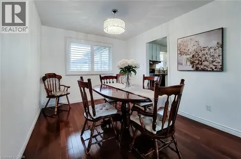 2 Ashwood Court Hamilton ON L8E 3E1