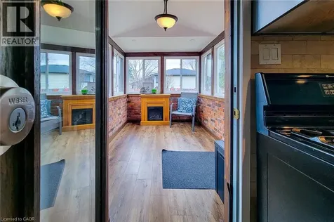 2 Ashwood Court Hamilton ON L8E 3E1