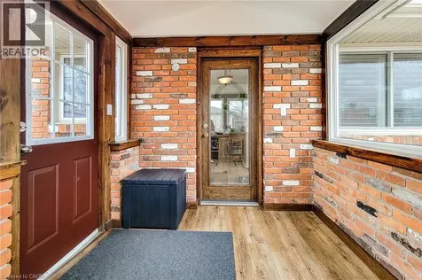 2 Ashwood Court Hamilton ON L8E 3E1