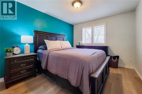 2 Ashwood Court Hamilton ON L8E 3E1