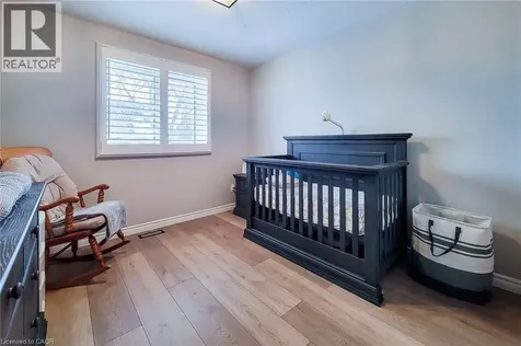 2 Ashwood Court Hamilton ON L8E 3E1