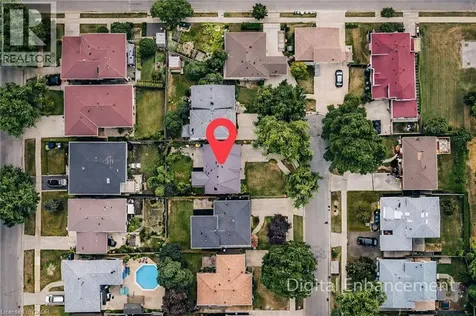 2 Ashwood Court Hamilton ON L8E 3E1