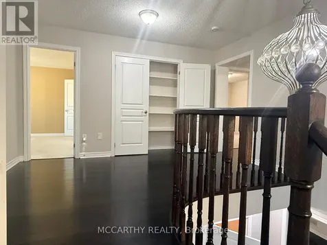 124 Johnson Drive Shelburne ON L9V 3V9