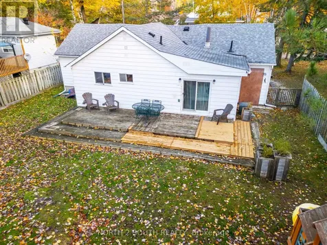 98 33rd Street North Wasaga Beach ON L9Z 2B9