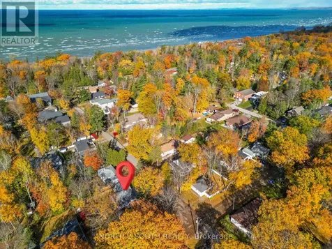 98 33rd Street North Wasaga Beach ON L9Z 2B9