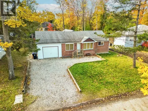 98 33rd Street North Wasaga Beach ON L9Z 2B9