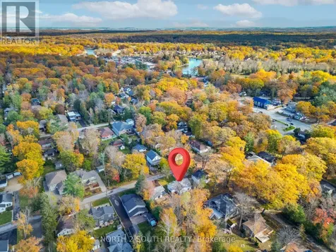 98 33rd Street North Wasaga Beach ON L9Z 2B9