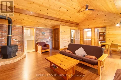 98 33rd Street North Wasaga Beach ON L9Z 2B9