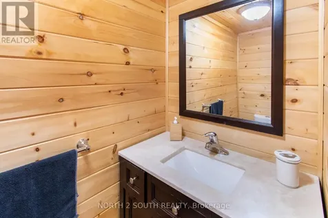 98 33rd Street North Wasaga Beach ON L9Z 2B9