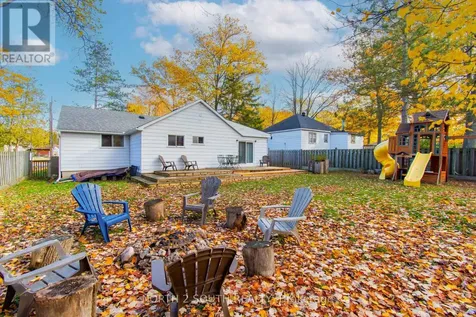 98 33rd Street North Wasaga Beach ON L9Z 2B9