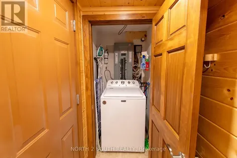 98 33rd Street North Wasaga Beach ON L9Z 2B9
